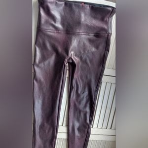Spanx Faux Leather Yoga Leggings Size M in Burgandy Wine